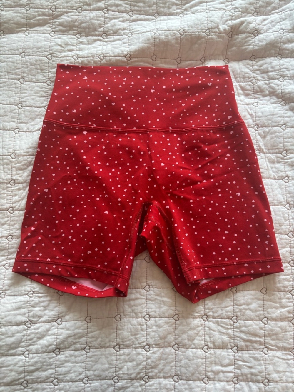 Oxford Red Lululemon Align No Line High-Rise Shorts 6" Heart Scatter Dot